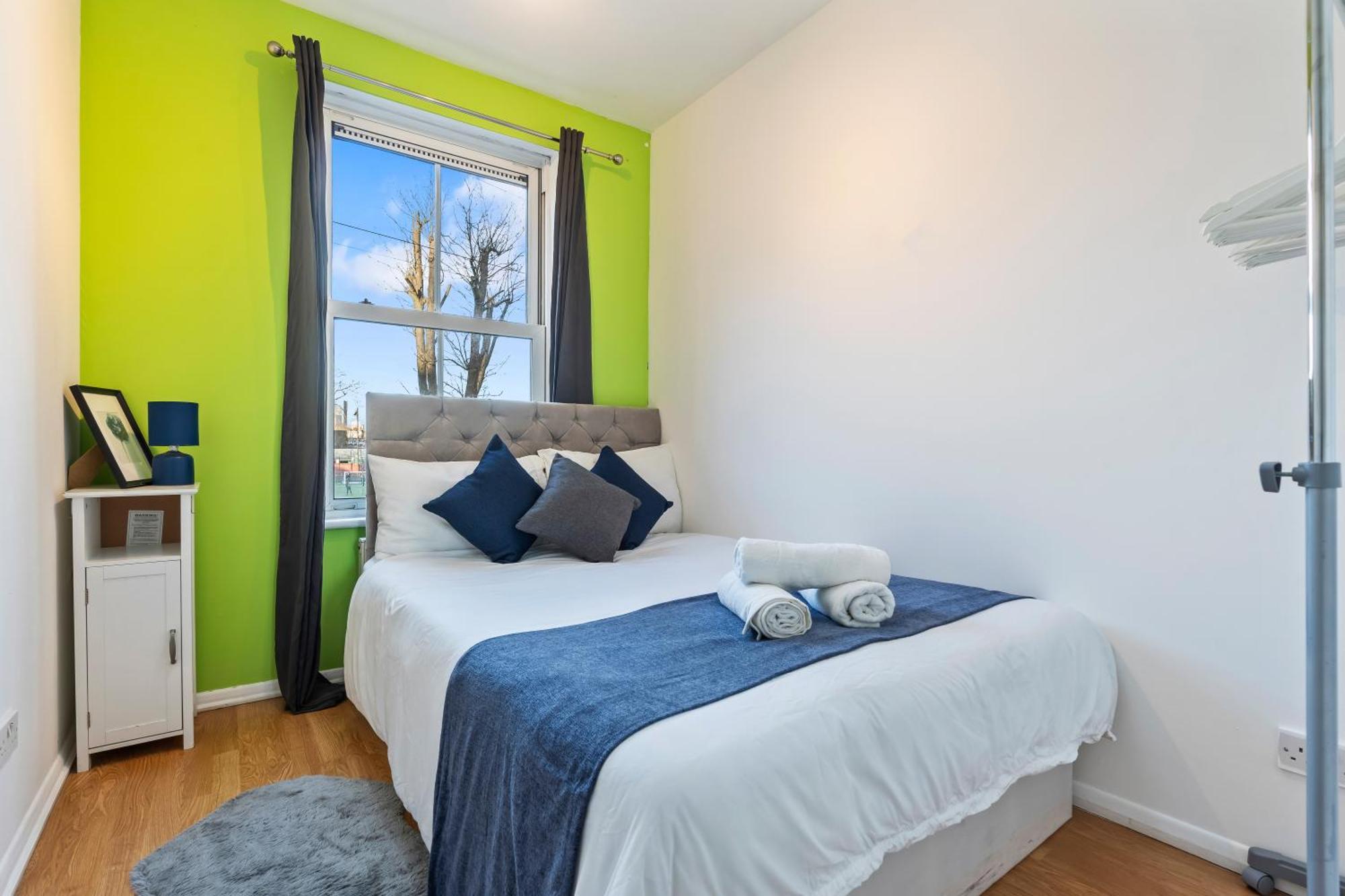 Вилла Impeccable 4-Bed House In Brixton Лондон Экстерьер фото