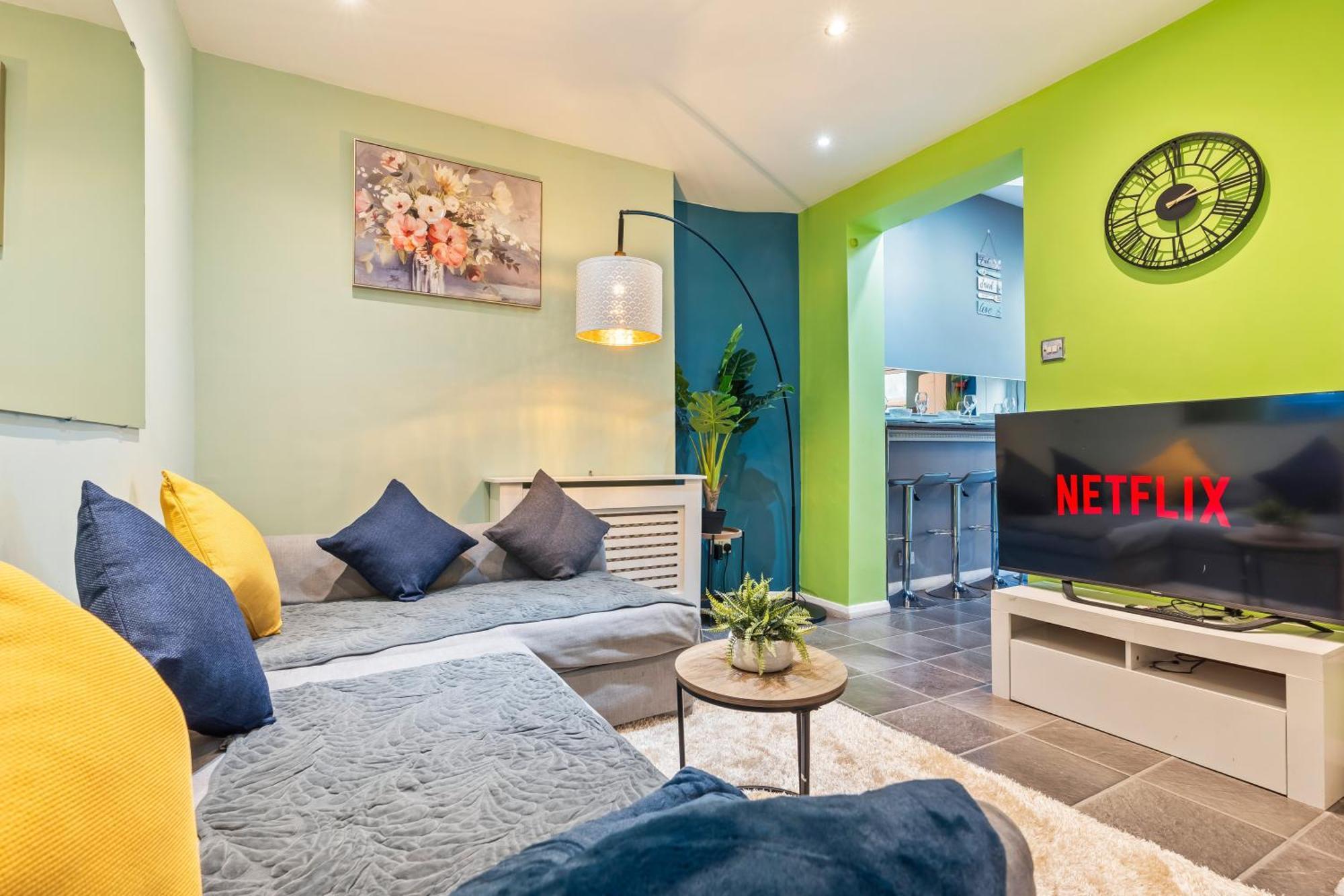 Вилла Impeccable 4-Bed House In Brixton Лондон Экстерьер фото