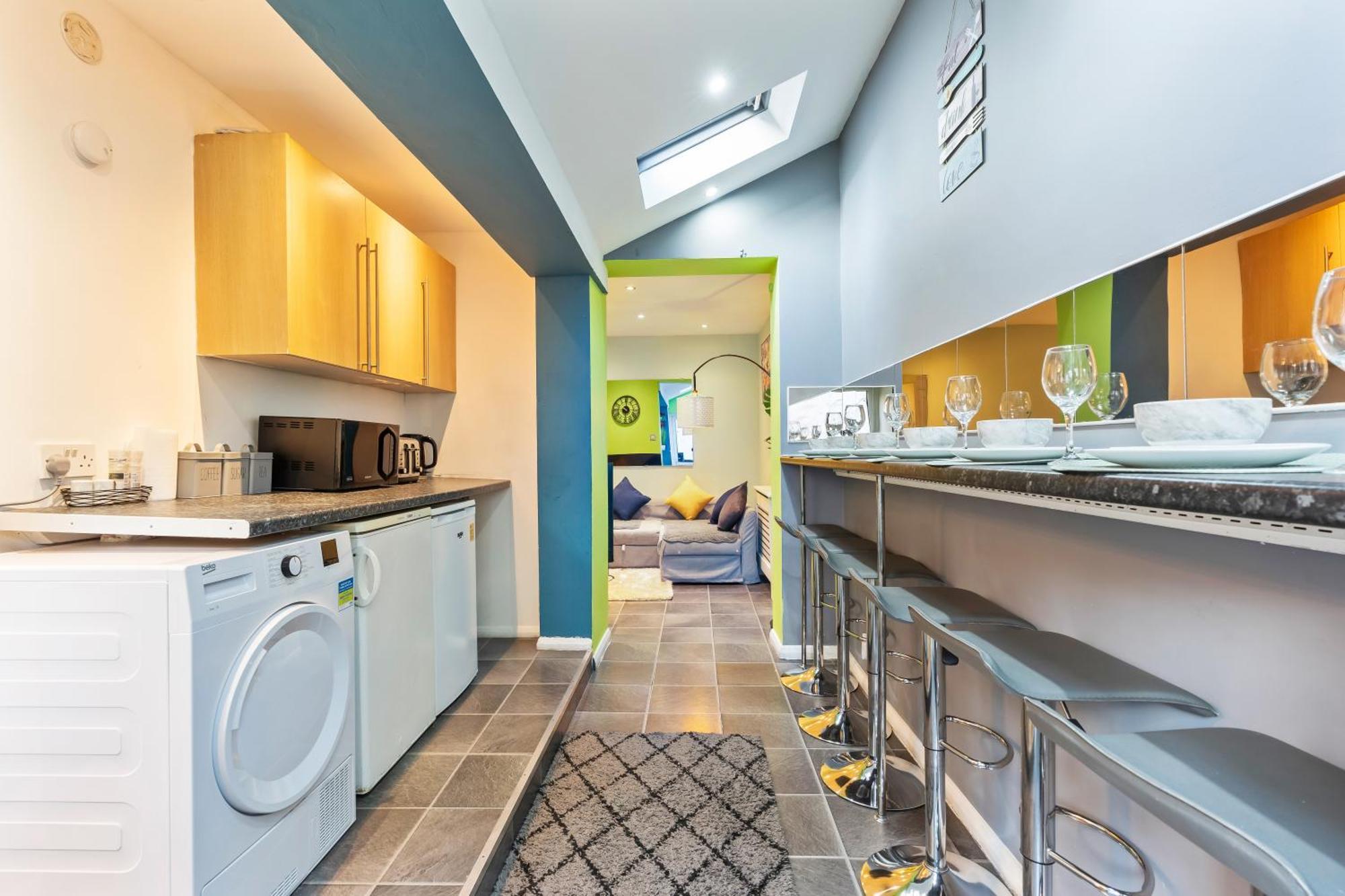 Вилла Impeccable 4-Bed House In Brixton Лондон Экстерьер фото